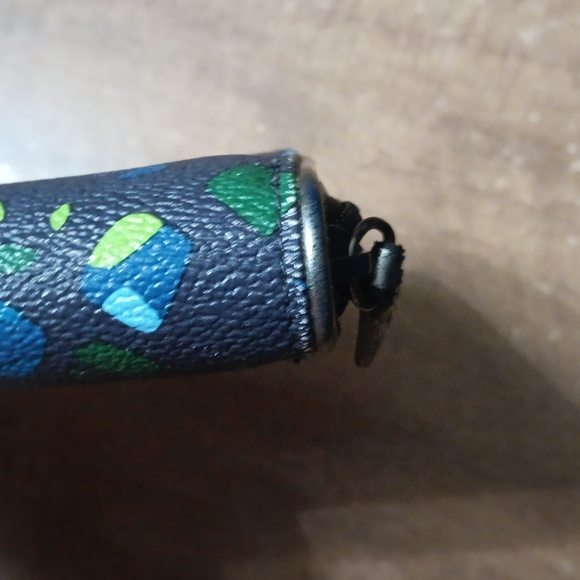 NWOT VERA BRADLEY LONG ZIP WALLET - Picture 4 of 9